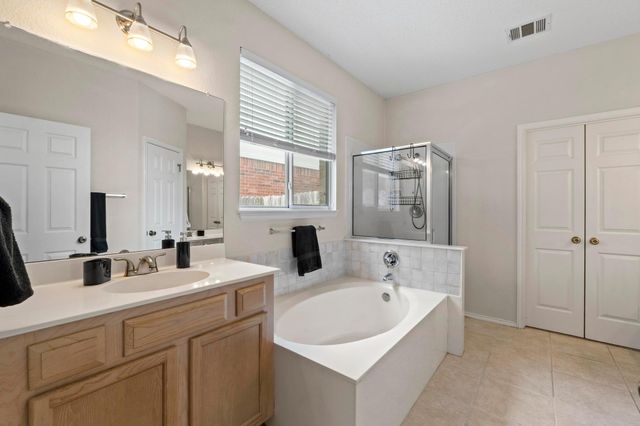 16907 Cranston DR, Round Rock, TX 78664