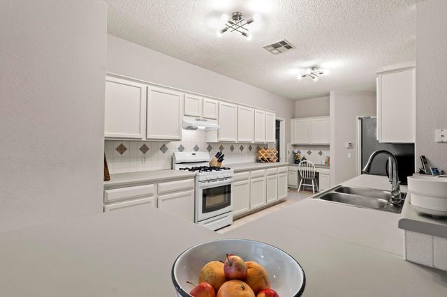 16907 Cranston DR, Round Rock, TX 78664