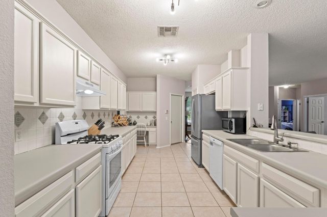16907 Cranston DR, Round Rock, TX 78664