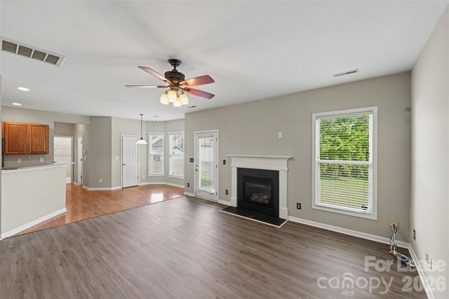 3111 Gloxinia Road, Charlotte, NC 28215