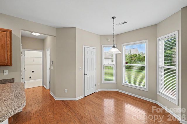 3111 Gloxinia Road, Charlotte, NC 28215