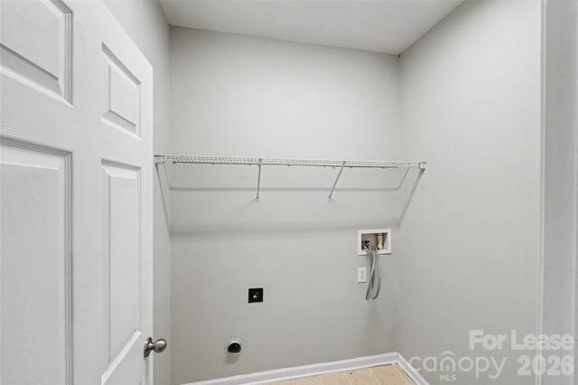 3111 Gloxinia Road, Charlotte, NC 28215