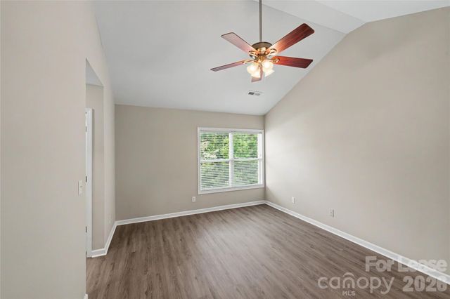 3111 Gloxinia Road, Charlotte, NC 28215