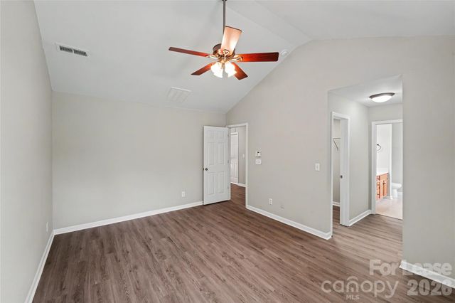 3111 Gloxinia Road, Charlotte, NC 28215