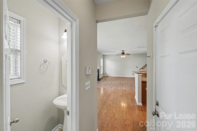 3111 Gloxinia Road, Charlotte, NC 28215