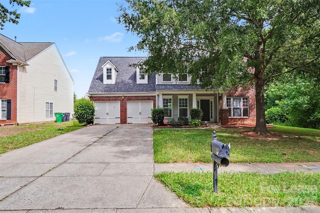 3111 Gloxinia Road, Charlotte, NC 28215