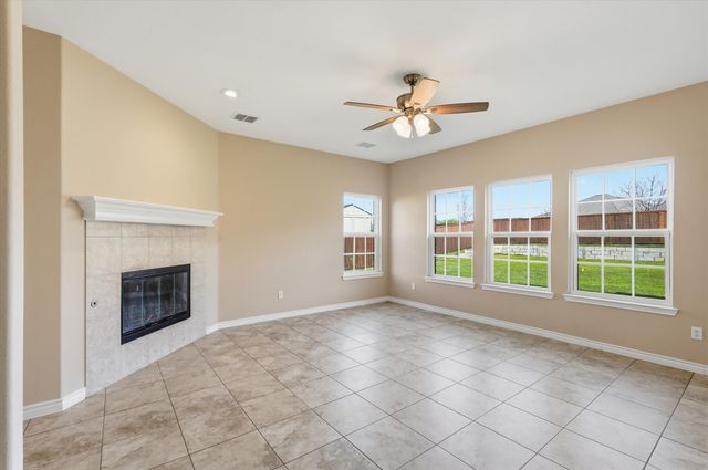 2631 Leisure Lane, Little Elm, TX 75068