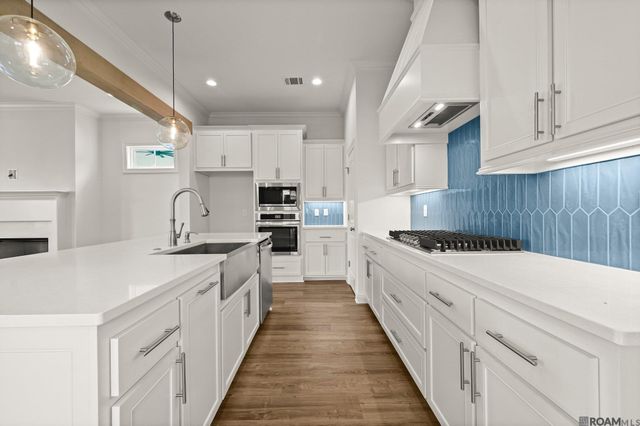 464 Sweet Grass Loop, Thibodaux, LA 70301