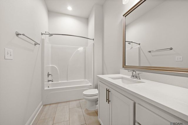 464 Sweet Grass Loop, Thibodaux, LA 70301