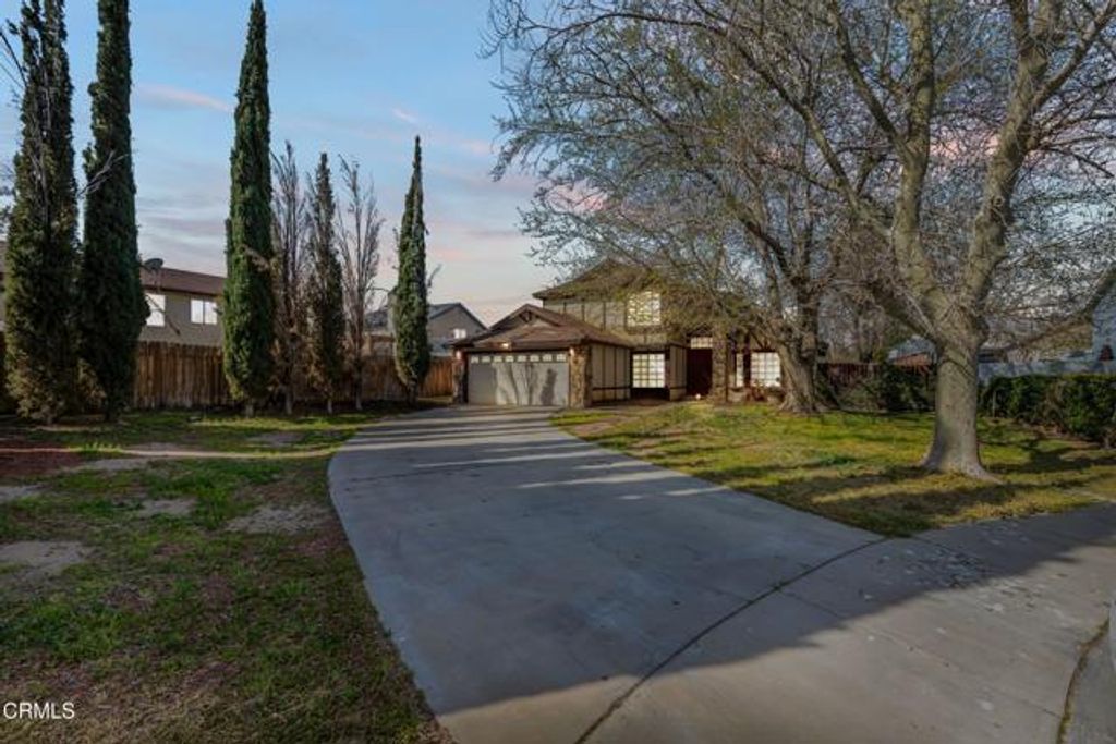 43415 Emilia Lane, Lancaster, CA 93535