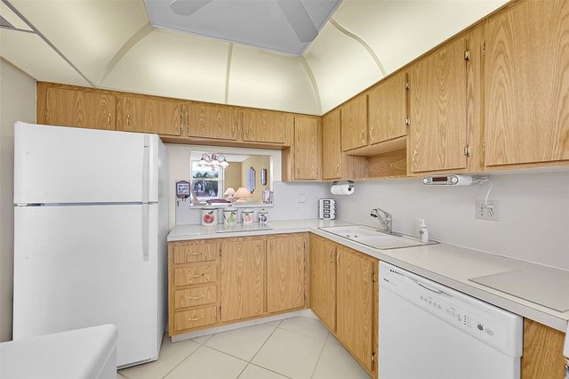 6850 Royal Palm Boulevard G202, Margate, FL 33063