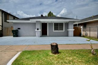 3306 Avenue R 1/2, Galveston, TX 77550