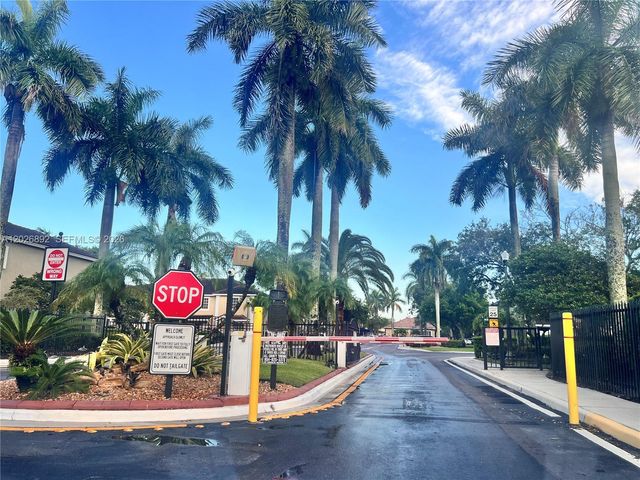 12037 SW 5th Court, Pembroke Pines, FL 33025