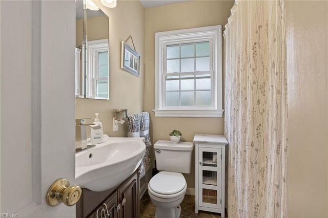 801 Elmhurst LN, Portsmouth, VA 23701