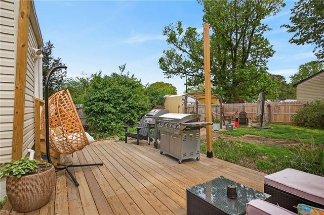 801 Elmhurst LN, Portsmouth, VA 23701