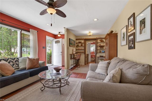 801 Elmhurst LN, Portsmouth, VA 23701