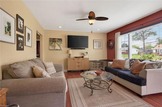 801 Elmhurst LN, Portsmouth, VA 23701