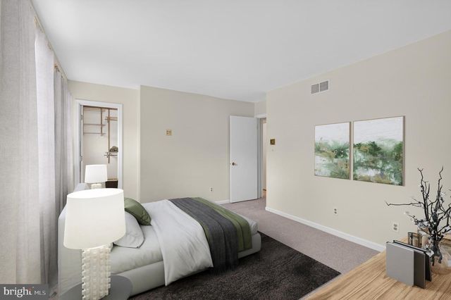 700 N HOLLY DR, Annapolis, MD 21409