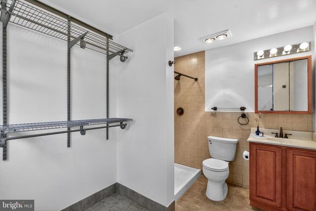 700 N HOLLY DR, Annapolis, MD 21409