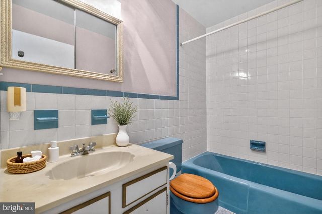 700 N HOLLY DR, Annapolis, MD 21409