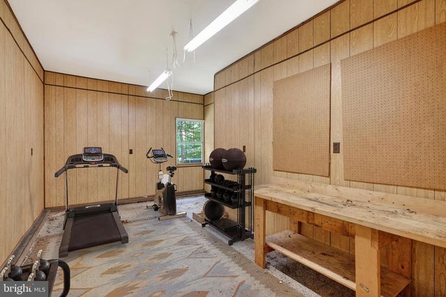 700 N HOLLY DR, Annapolis, MD 21409