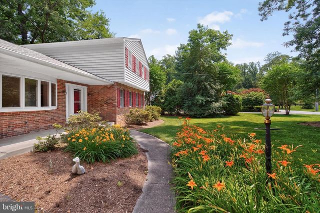 700 N HOLLY DR, Annapolis, MD 21409
