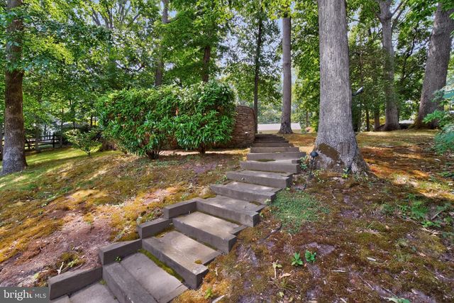 700 N HOLLY DR, Annapolis, MD 21409