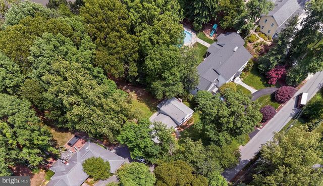 700 N HOLLY DR, Annapolis, MD 21409
