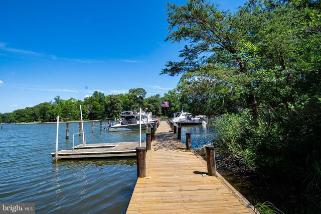 700 N HOLLY DR, Annapolis, MD 21409