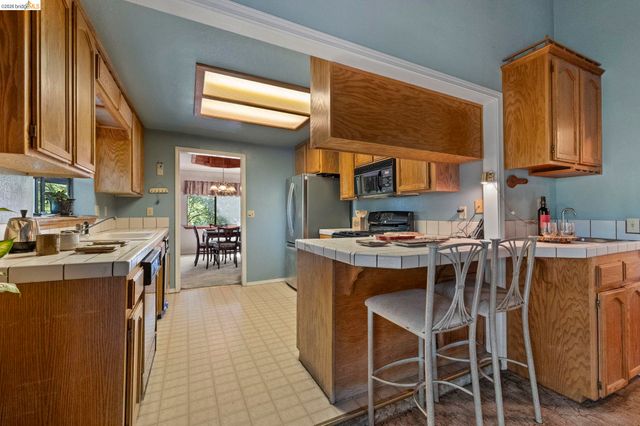 24043 Hitching Post Rd, Sonora, CA 95370