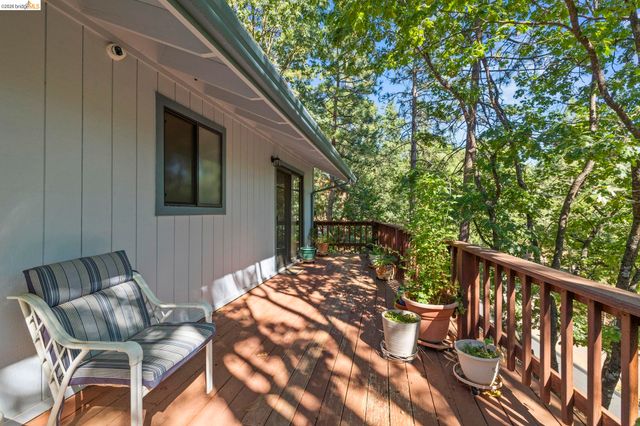 24043 Hitching Post Rd, Sonora, CA 95370