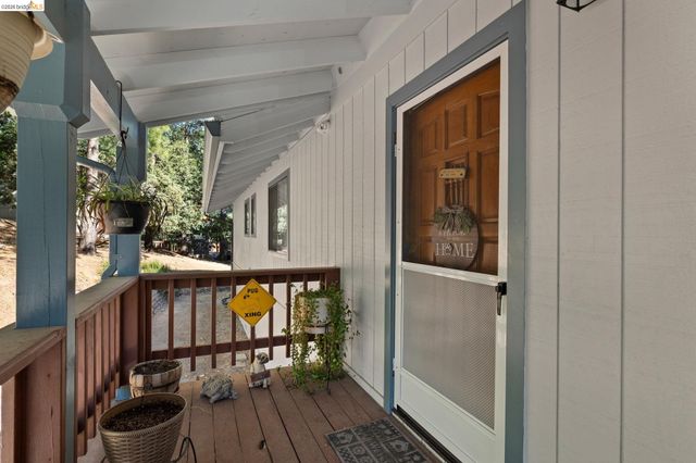 24043 Hitching Post Rd, Sonora, CA 95370