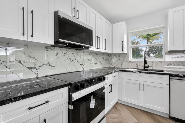 1695 NE 160th Street, North Miami Beach, FL 33162