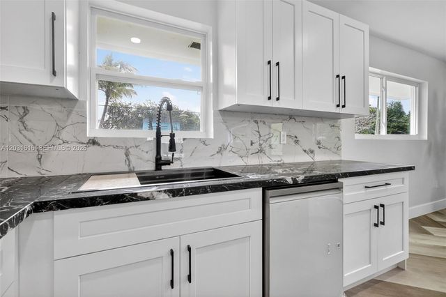 1695 NE 160th Street, North Miami Beach, FL 33162