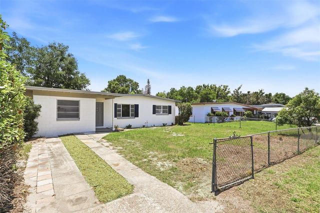 1300 MORNINGSIDE STREET, Mount Dora, FL 32757