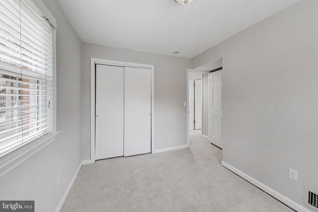 5300 EASTON DR, Springfield, VA 22151