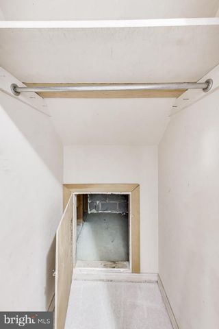 5300 EASTON DR, Springfield, VA 22151