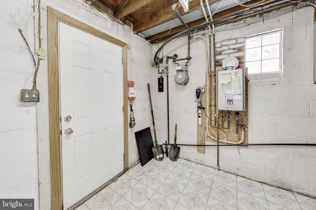 5300 EASTON DR, Springfield, VA 22151