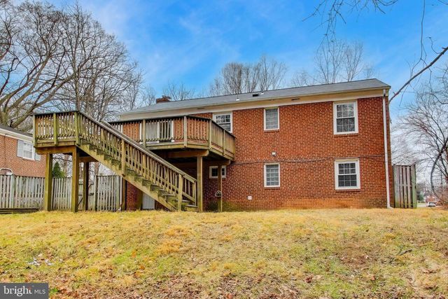 5300 EASTON DR, Springfield, VA 22151