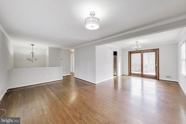 5300 EASTON DR, Springfield, VA 22151