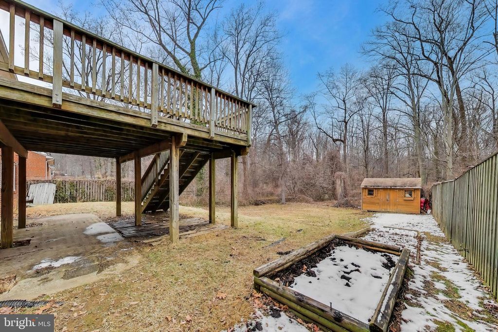 Image 55 of property listing at 5300 EASTON DR, Springfield, VA 22151