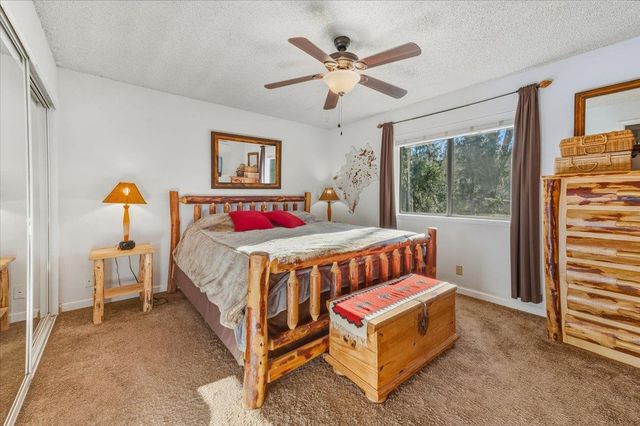 11567 Myrna Dr, Grass Valley, CA 95945