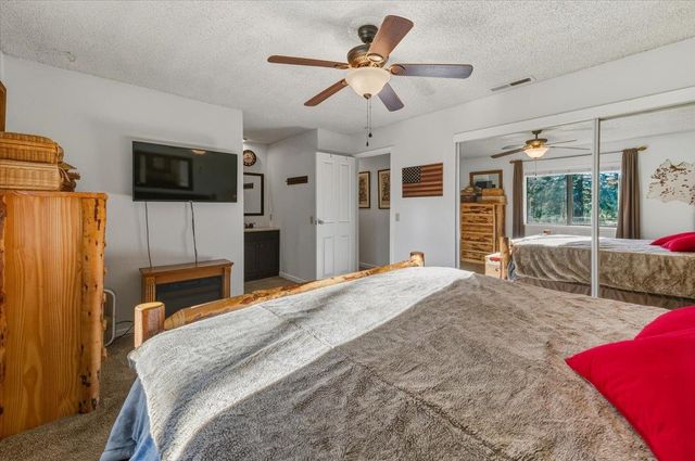 11567 Myrna Dr, Grass Valley, CA 95945