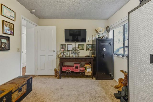 11567 Myrna Dr, Grass Valley, CA 95945