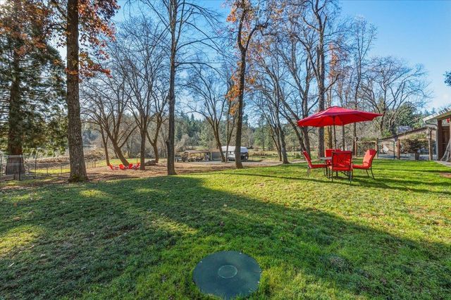 11567 Myrna Dr, Grass Valley, CA 95945