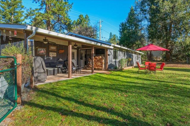 11567 Myrna Dr, Grass Valley, CA 95945
