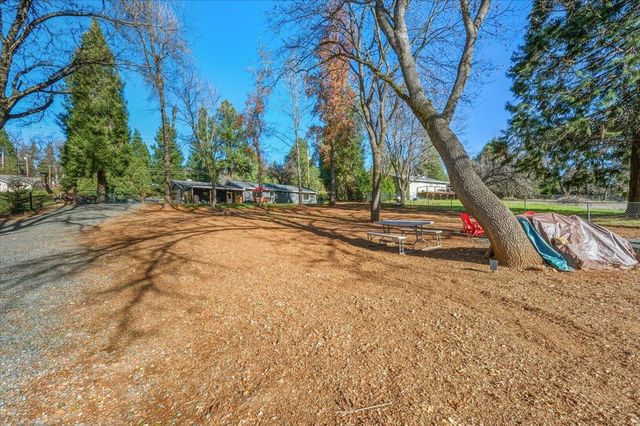 11567 Myrna Dr, Grass Valley, CA 95945