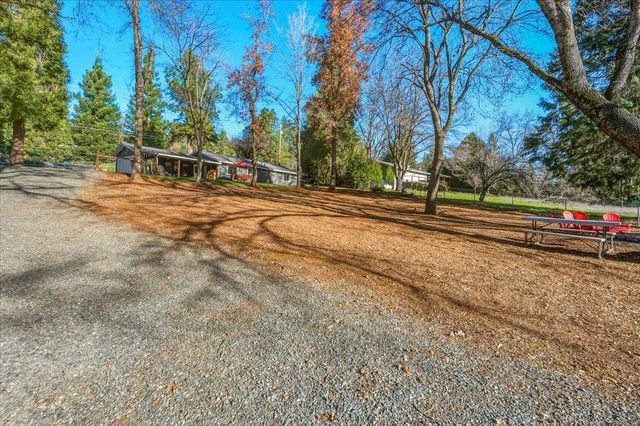 11567 Myrna Dr, Grass Valley, CA 95945