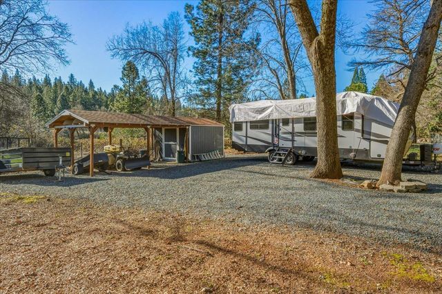 11567 Myrna Dr, Grass Valley, CA 95945