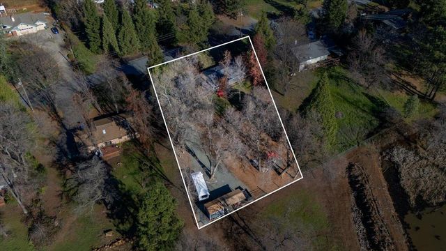 11567 Myrna Dr, Grass Valley, CA 95945